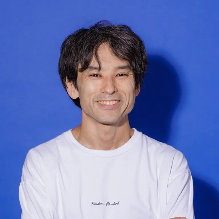 森岡 志門