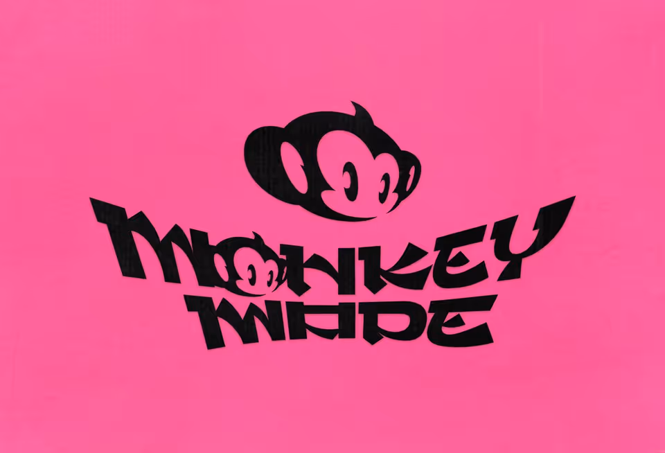 데일리디렉션 MONKEY MODE 앨범 로고