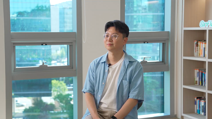 딜라이트룸의 AI 활용 방법에 대해 이야기하는 양승화님 딜라이트룸의 AI 활용 방법에 대해 이야기하는 양승화님
